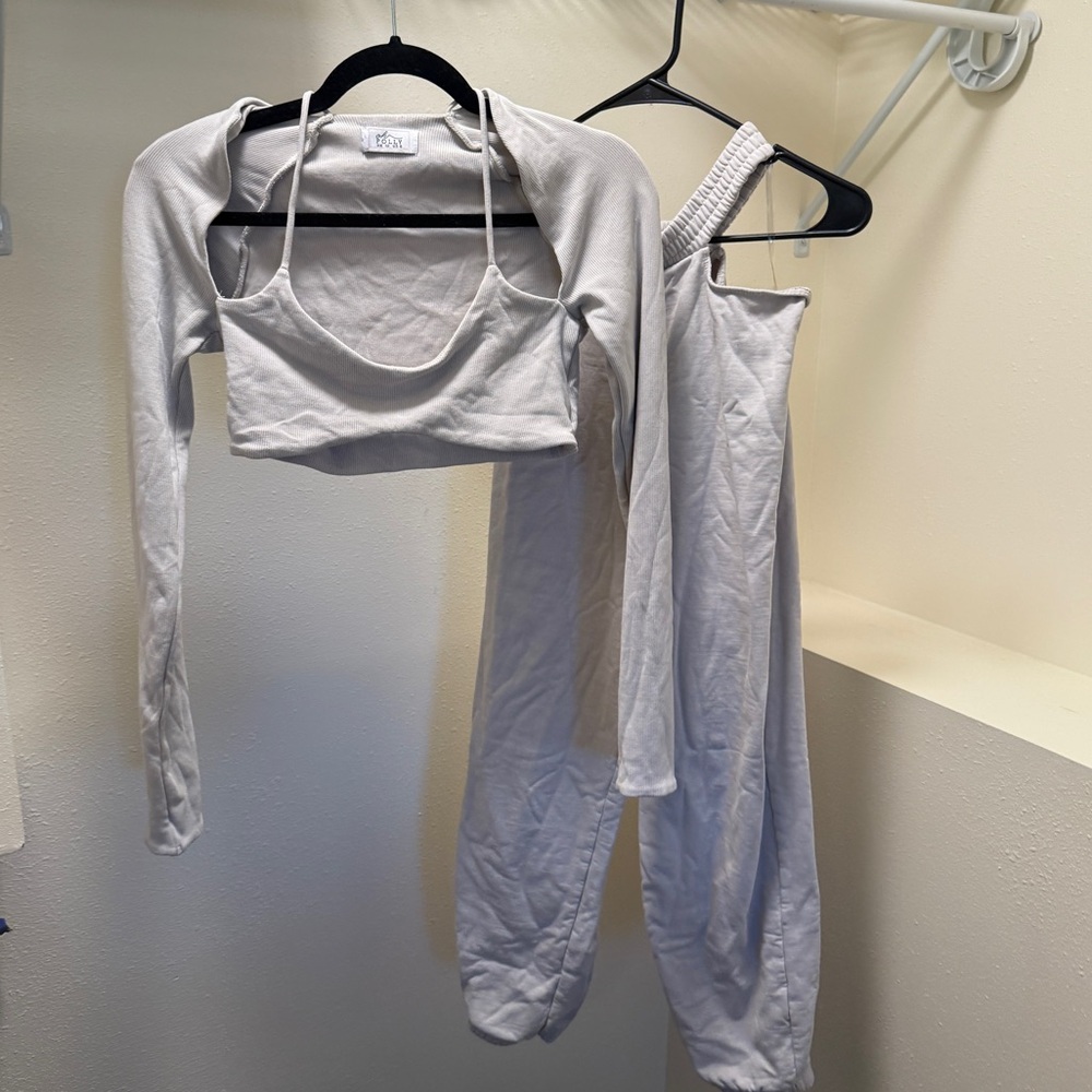 Women's Cream Cut-Out Jumpsuit Set - Picture 3 of 4